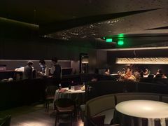 -左庭右院鲜牛肉火锅黑金店(陆家嘴中心店)