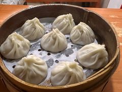 -莱莱小笼·乔艾