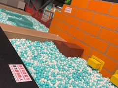 -极限PLAY运动娱乐新世界·团建派对潮玩休闲馆·室内蹦极高空游乐园