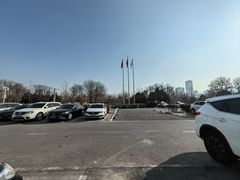 -居然之家·停车场