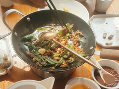 -江城燕子大排档(江汉路步行街店)