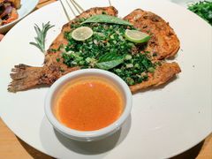 香茅草烤鲈鱼-一坐一忘云南菜(北京skp店)