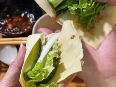 -果松木炭酸菜铜火锅·外婆参鸡汤