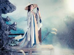-九月鹰飞汉服摄影工作室