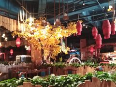 -老滇山寨•云南特色菜•地方菜•民族风情歌舞表演(金碧店)