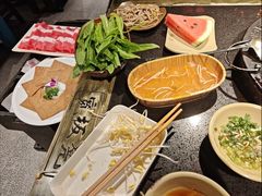 -宽板凳老灶火锅(台湾街店)