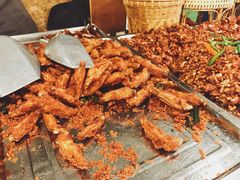 -席娜卡琳火车铁道夜市