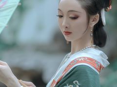 -翩若国风汉服体验馆