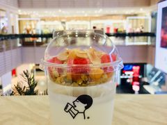 酸奶杯-喜茶(深圳丰盛町店)
