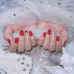 -莉娜美睫·穿戴甲