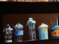 零售区-星巴克(广州南站A18检票口楼上)