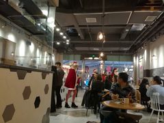 大堂-HELLO 27 意面·沙拉·帕尼尼