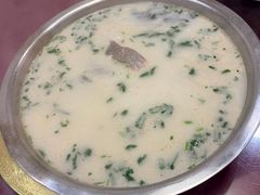 -雪湖煜辰鱼头老店(雪野湖店)