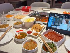 -海底捞火锅(杭州庆春路夜宵主题店)