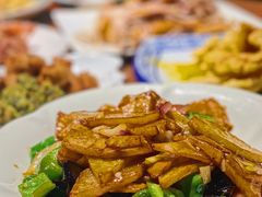 地三鲜-兄弟江湖东北老菜(三井街道店)
