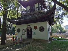 -汇龙潭