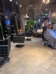 -Kraemer Paris  苏豪路易士·嘉玛发廊