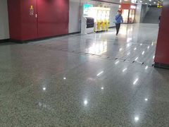 -上海游泳馆(地铁站)