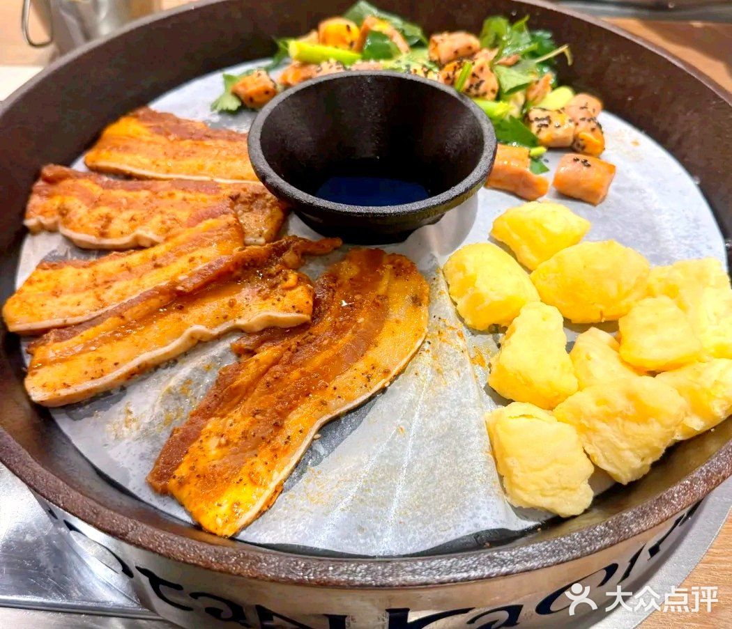 新开的贵州烙锅烤肉顶好味❗😋[比心]