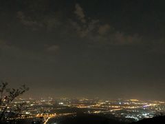 -鬼笑石后山停车场