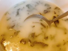-几个木匠匠人厨房