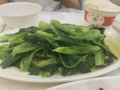 -江城燕子大排档(江汉路步行街店)