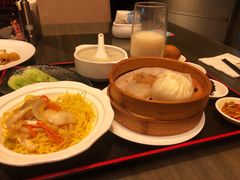 -上海滴水湖皇冠假日酒店