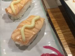 火炙三文鱼寿司-寿喜烧火锅