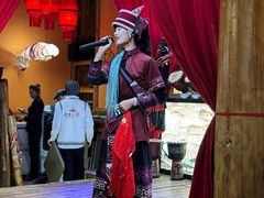 -老滇山寨•云南特色菜•地方菜•民族风情歌舞表演(金碧店)