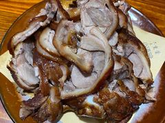 熏猪肘-六禾熏酱小酒馆·东北菜(海甸岛店)