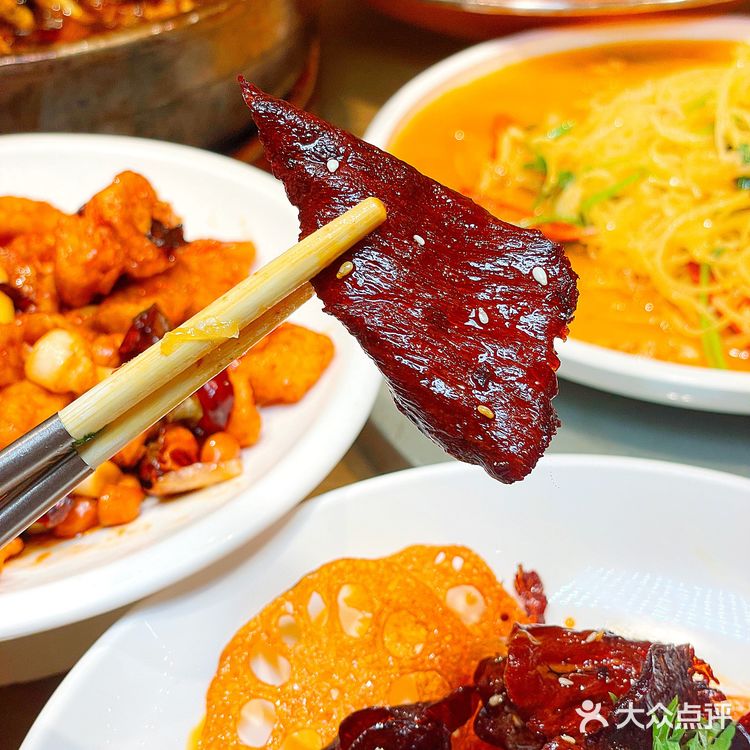 🔥玉林路没有「尽头」,但卢记有我的青春‼️