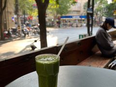 綠巨人-VESH COFFEE(定西路店)