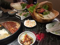 -热火朝天鲜切牛肉火锅(南强街巷店)