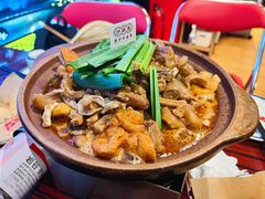 精品牛腩牛杂煲-沙胆彪炭炉牛杂煲(成都玉林店)