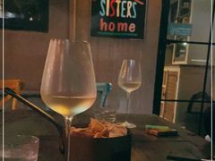 -SISTERS BAR RESTAURANT川意酒馆(嘉善老市H楼店)