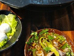 -烂摊摊火锅集市(长安总店)