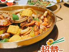 -臻鲜燕海鲜融合餐厅(金陵style店)