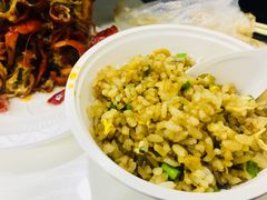 -虾弄弄海派小龙虾·牛羊蝎子火锅