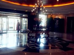 android_upload_pic-月亮河温泉度假酒店