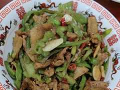 -湖南人家湘菜馆(镇江路店)
