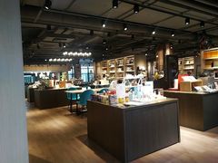 -光海书局(南京东路第一百货店)