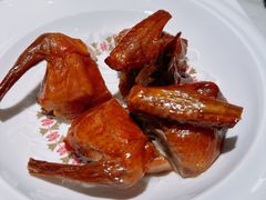 腐乳鸽子-陶陶居酒家(新天地店)