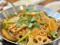 -鑫巴蜀小镇 · 水煮鱼专研店(玉桥店)