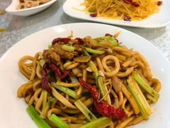 -汗腾格里·风味餐厅(新疆驻京办店)