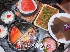 -热火朝天鲜切牛肉火锅(南强街巷店)