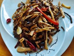 -小厨子私房菜·云南美食店