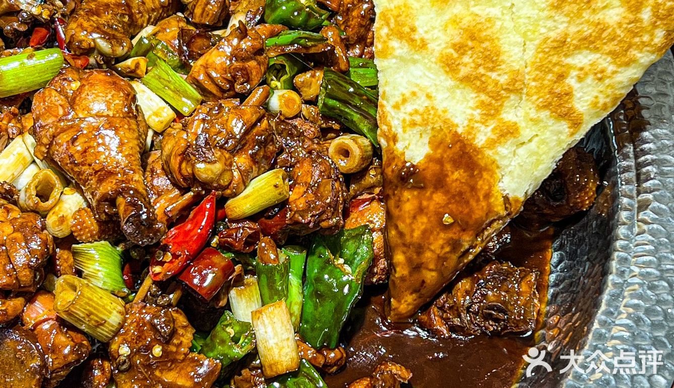 青岛这家人均40炒鸡绝了[流泪]灵魂现烙大饼香香