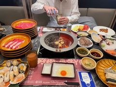 -牛YO寿喜烧·铁板烧和牛火锅自助(市府恒隆店)