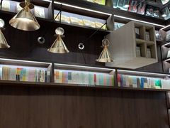 -钟书阁(群光广场店)