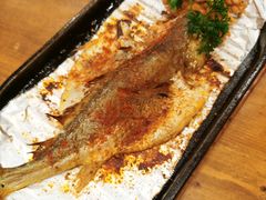 东镇给力烤鱼-老东镇啤酒屋海鲜加工·蒸汽海鲜·海鲜烧烤(台东店)